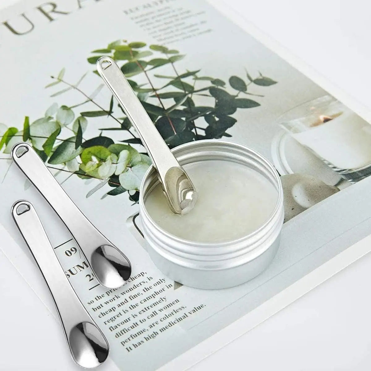 1Pcs Metal Makeup Spatula Mini Spoon Eye Cream Massage Sticks Beauty Scoop for Facial Cosmetic Face Cream Reduce Eye Wrinkles