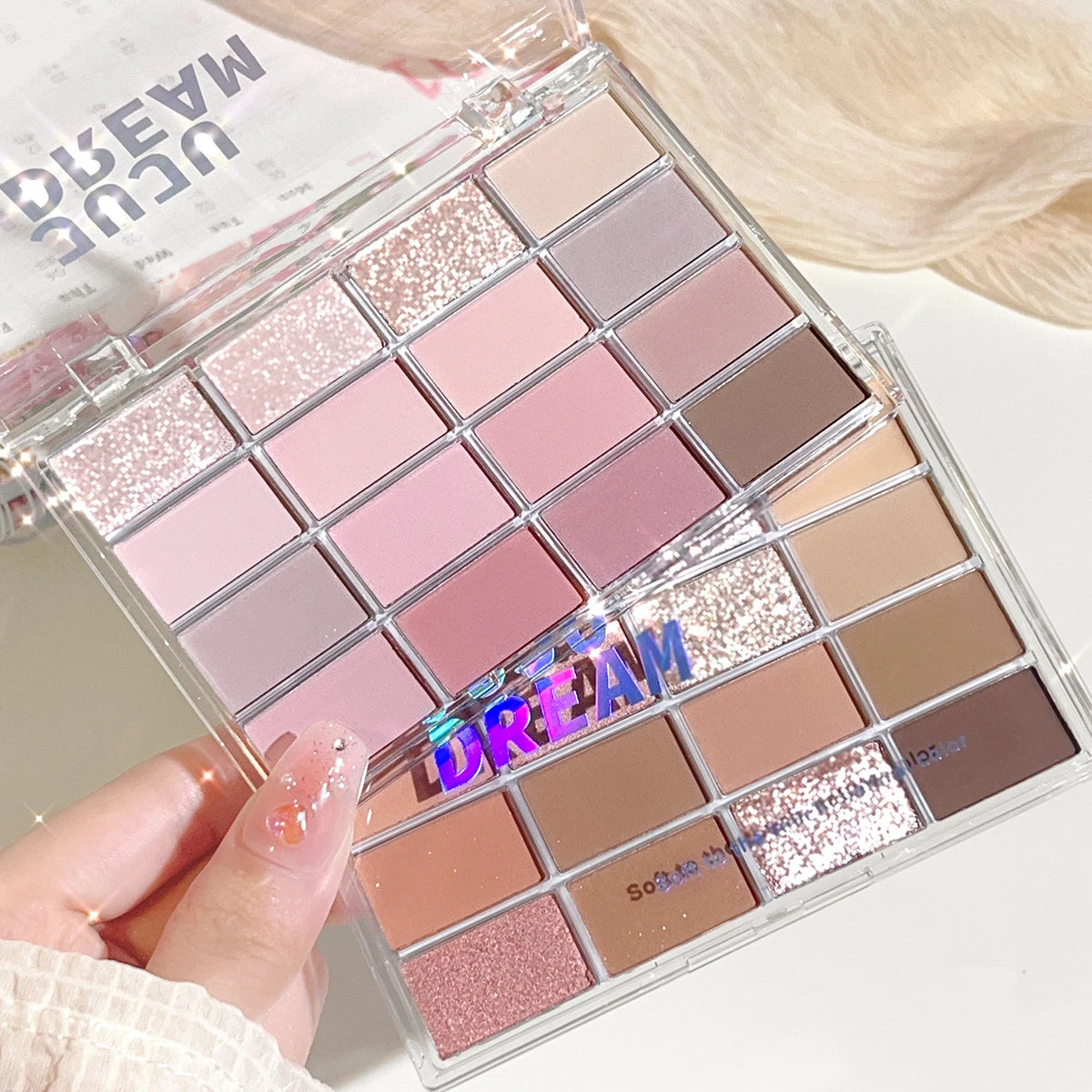 Dream 16 color eyeshadow palette - matte, glitter, shimmer, earth brown, purple and pink - low saturation everyday makeup