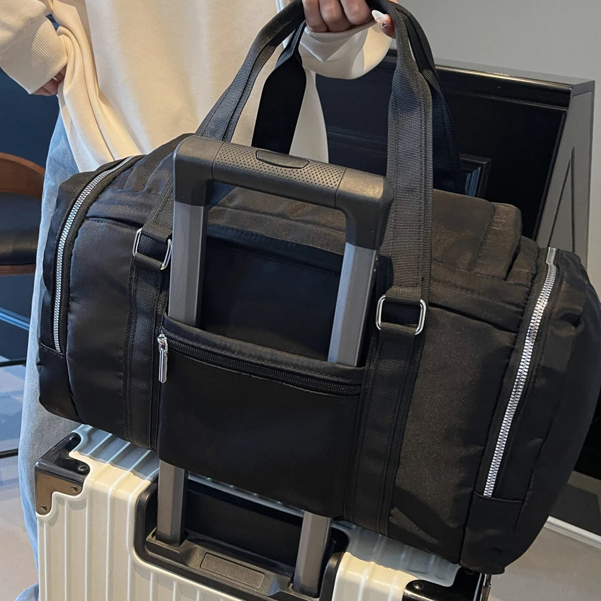 New Travel Bag, Large Capacity, Shoulder Hand Luggage Bag, Travel Storage Bag, Business Trip Boarding Bag, Sports Fitness Bag