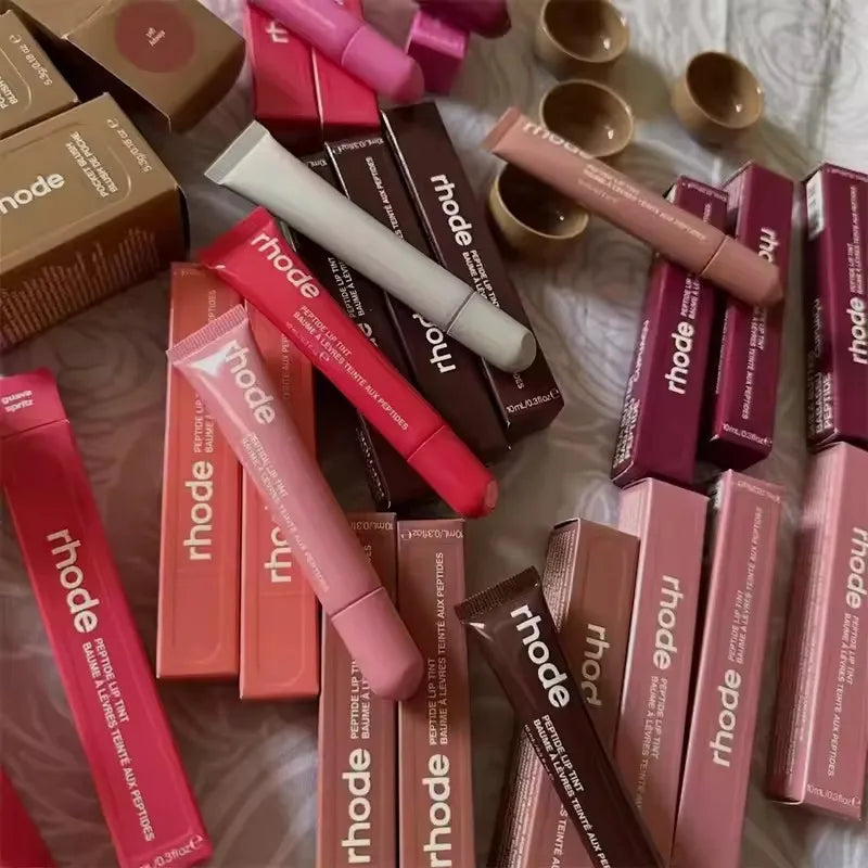 Popular Fashion Lip Gloss Rich And Moisturizing Essence Lip Gloss Long Lasting Nourishing Care Product Portable Ribbon Lipstick