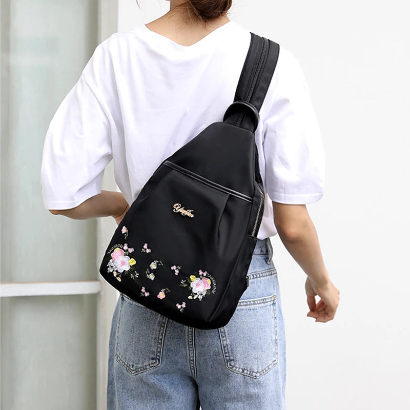 Waterproof Oxford Women Backpack Fashion Casual Embroidery Bag Designer Female Large Capacity Travel Handbag Shopping Knaps