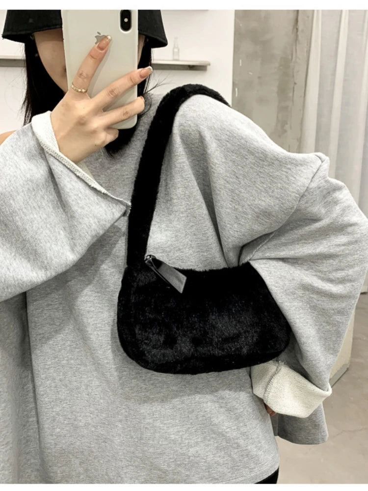 Simple Design Women Soft Plush Hobos Shoulder Bags Winter Furry Ladies Clutch Purse Handbag Fashion Female Underarm Bag