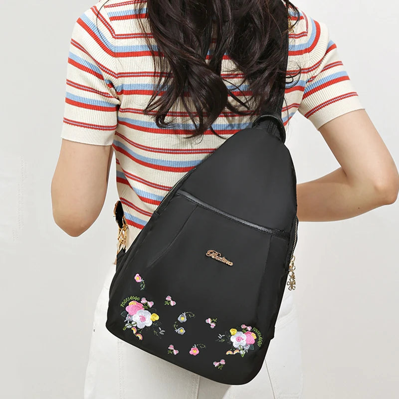 Waterproof Oxford Women Backpack Fashion Casual Embroidery Bag Designer Female Large Capacity Travel Handbag Shopping Knaps