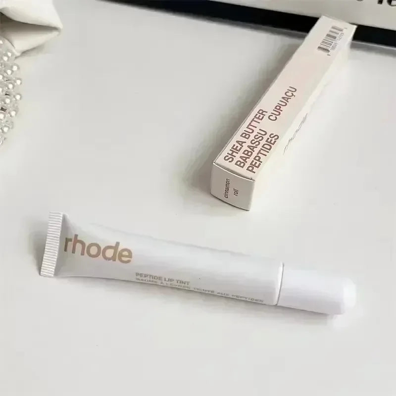 Popular Fashion Lip Gloss Rich And Moisturizing Essence Lip Gloss Long Lasting Nourishing Care Product Portable Ribbon Lipstick
